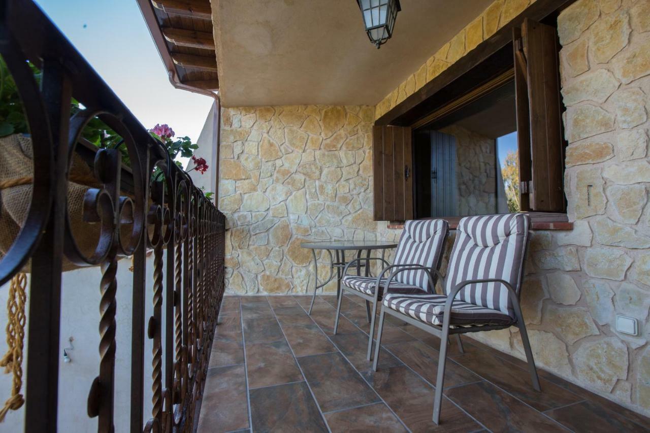 Apartamentos Rurales Senora Clara Arbancon Exterior photo